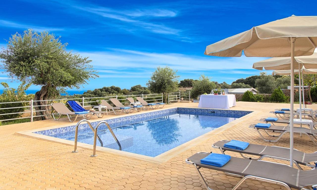 Aqua Blue Villas With Heated Pool Mathés المظهر الخارجي الصورة