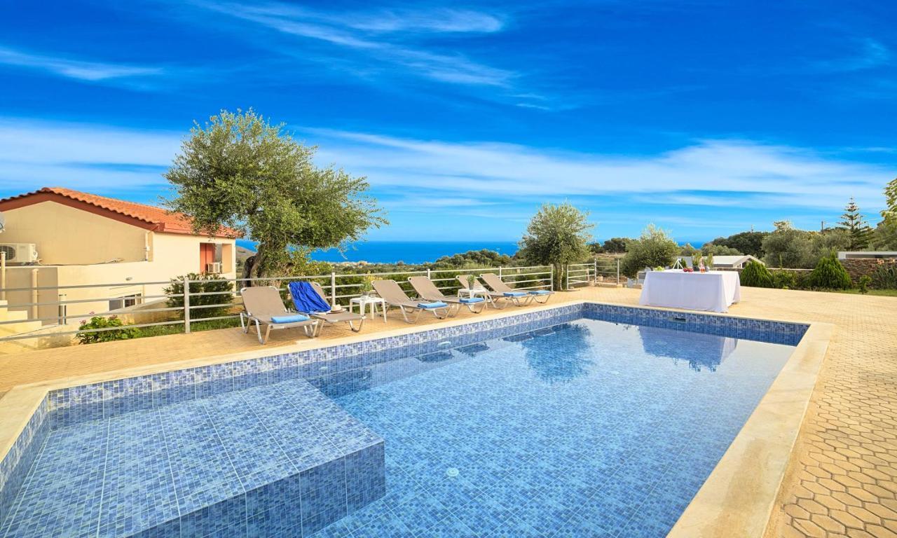 Aqua Blue Villas With Heated Pool Mathés المظهر الخارجي الصورة