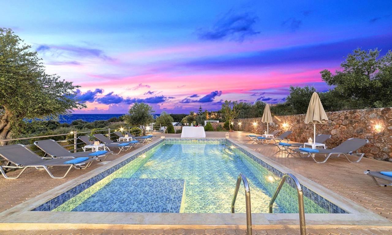 Aqua Blue Villas With Heated Pool Mathés المظهر الخارجي الصورة