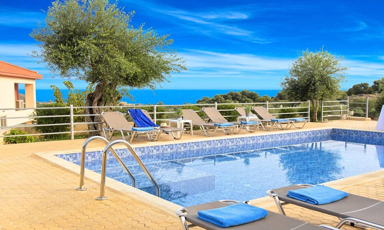 Aqua Blue Villas With Heated Pool Mathés المظهر الخارجي الصورة